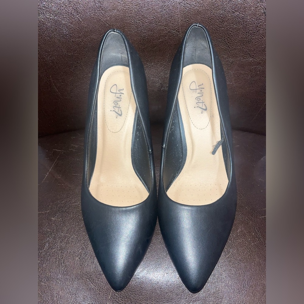 Black faux leather 4” Pumps